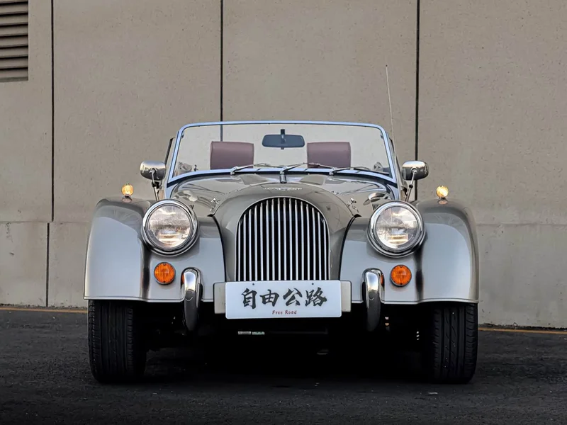 Morgan Plus 4 — фото 1