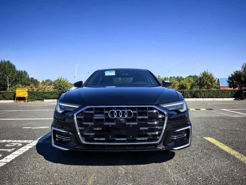 Audi A6L — фото 2