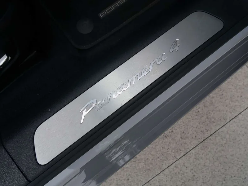 Porsche Panamera — фото 15