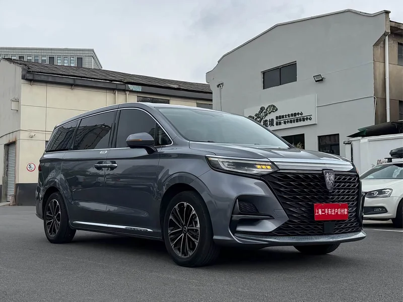 Roewe iMAX8 — фото 2