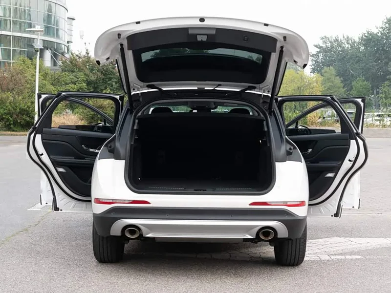 Jeep Renegade — фото 11