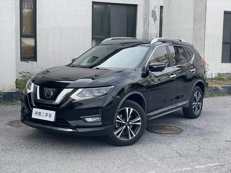 Nissan X-Trail — фото 1