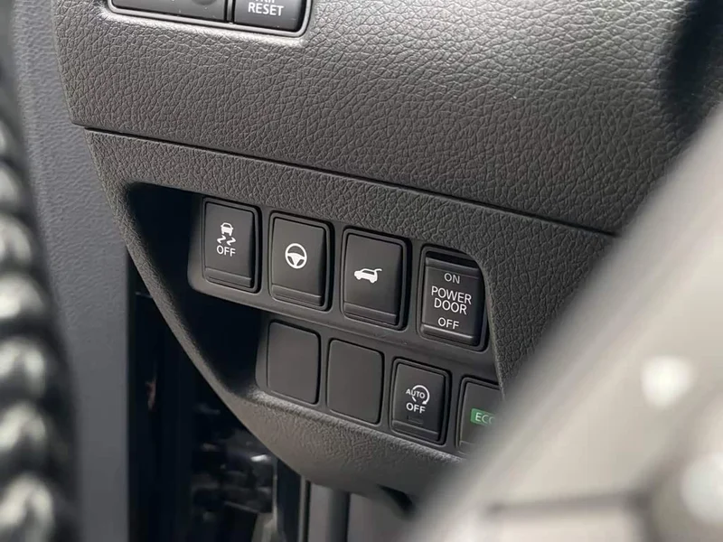 Nissan X-Trail — фото 12