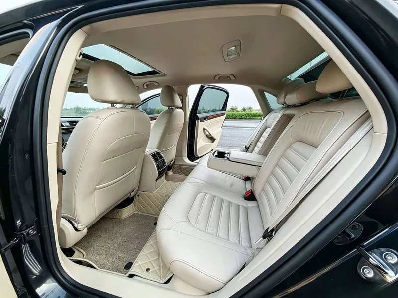 Volkswagen Passat — фото 5