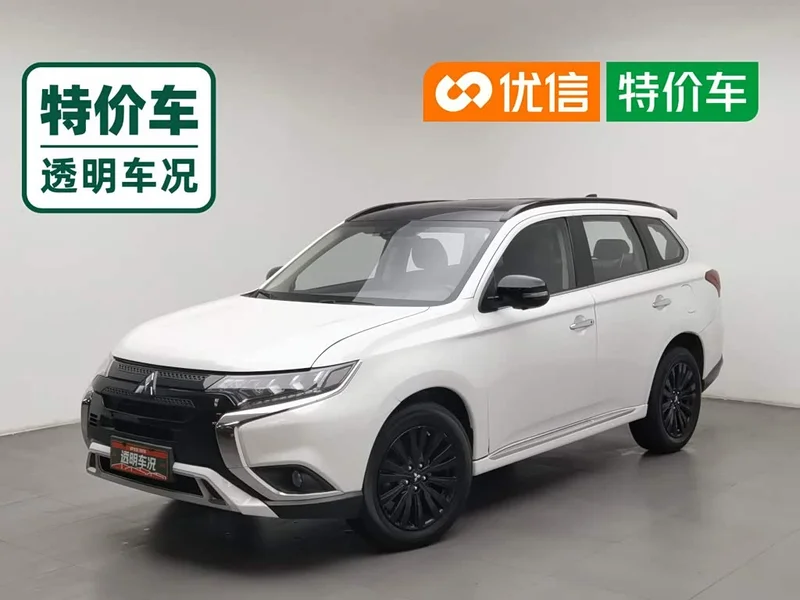 Mitsubishi Outlander — фото 1
