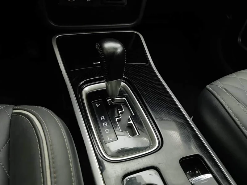 Mitsubishi Outlander — фото 13