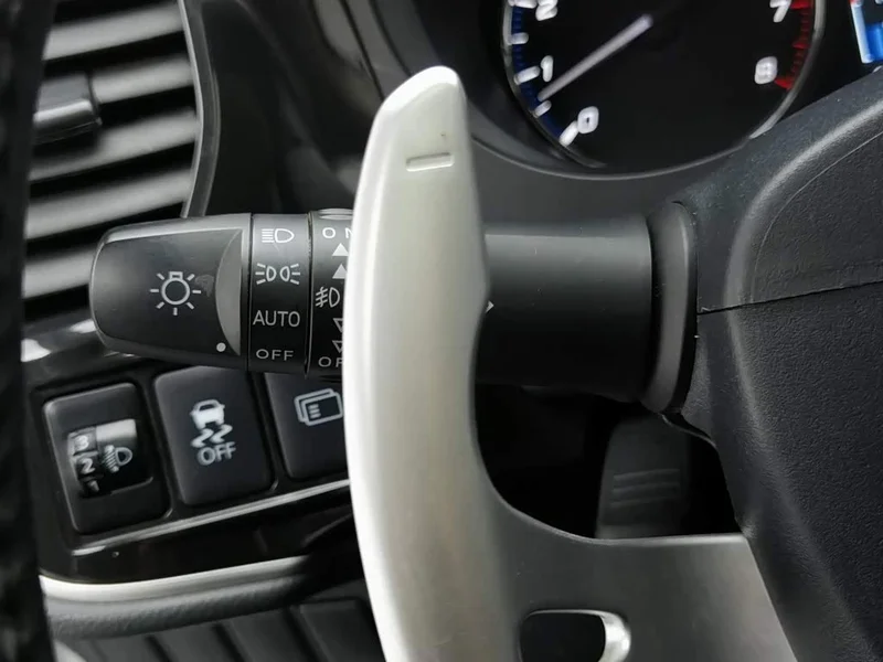 Mitsubishi Outlander — фото 21