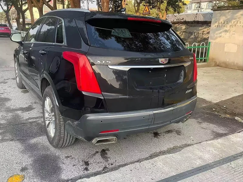 Cadillac XT5 — фото 7