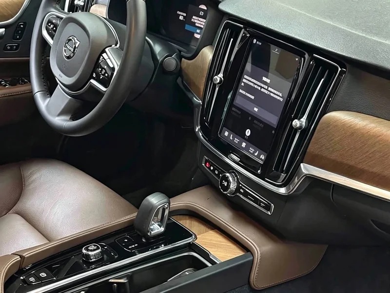 Volvo S90 — фото 4