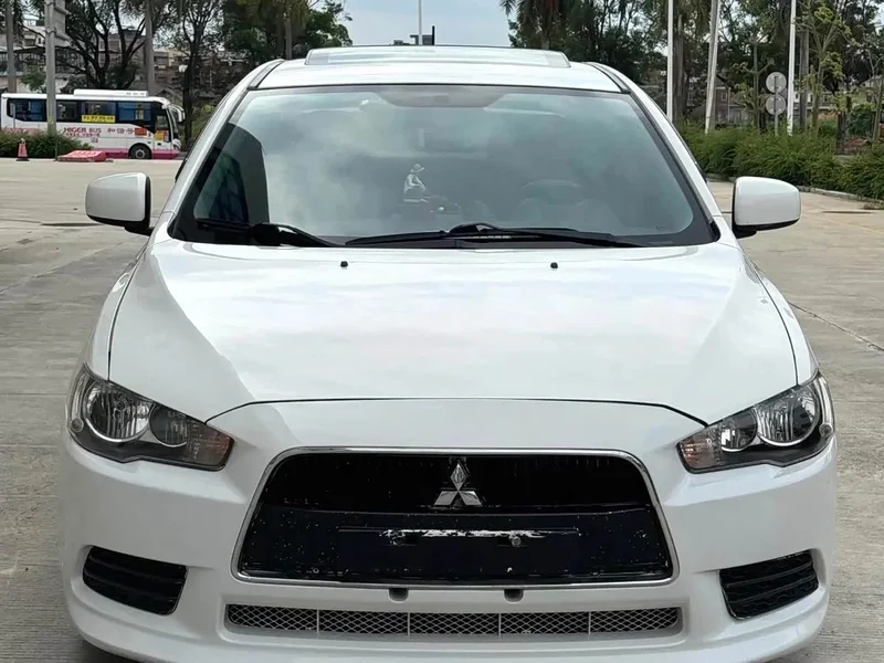 Mitsubishi Lancer EX — фото 2