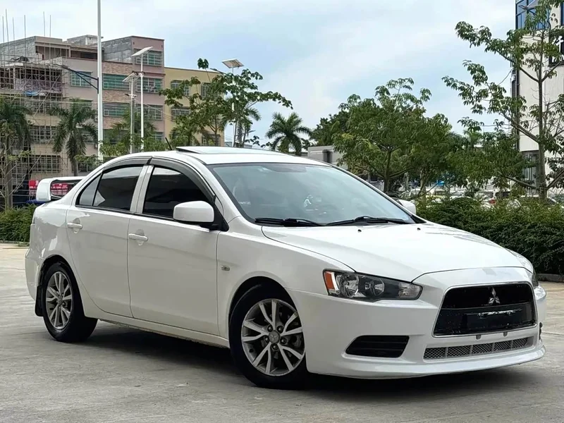 Mitsubishi Lancer EX — фото 3