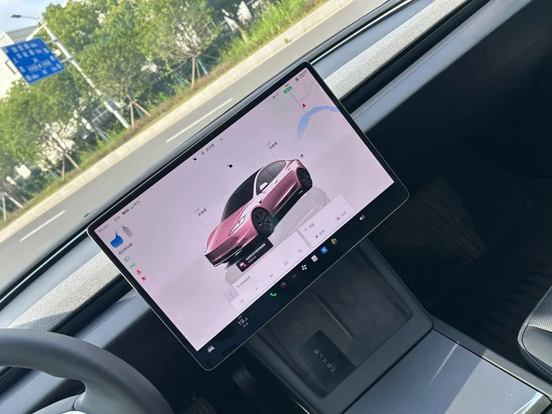 Tesla Model 3 — фото 4