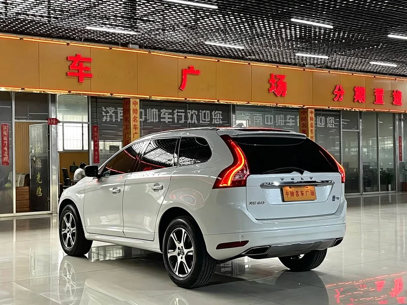 Volvo XC60 (Imported) — фото 6