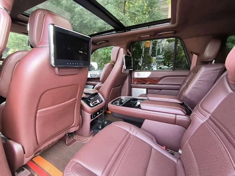 Lincoln Navigator — фото 6