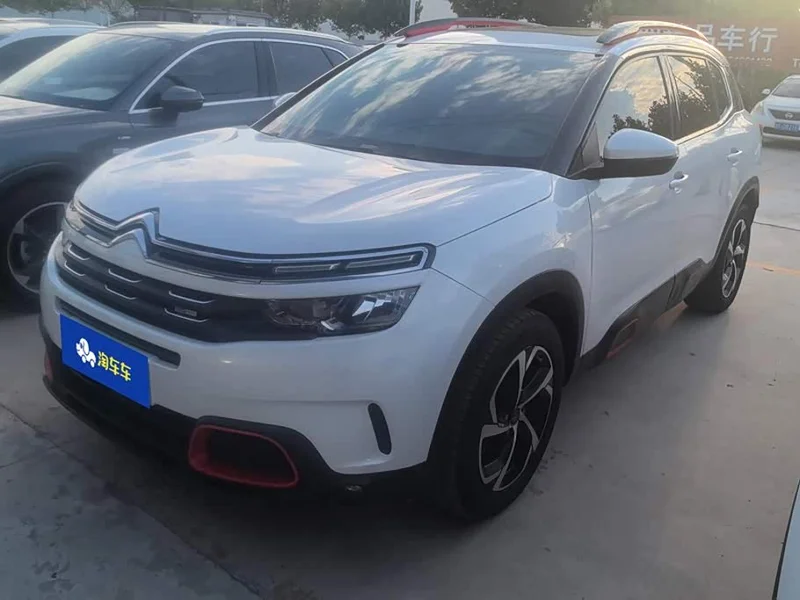 Peugeot C5 Aircross — фото 1