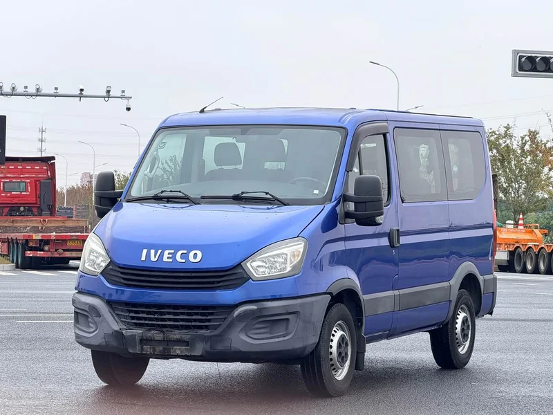 Iveco Eurocargo — фото 1