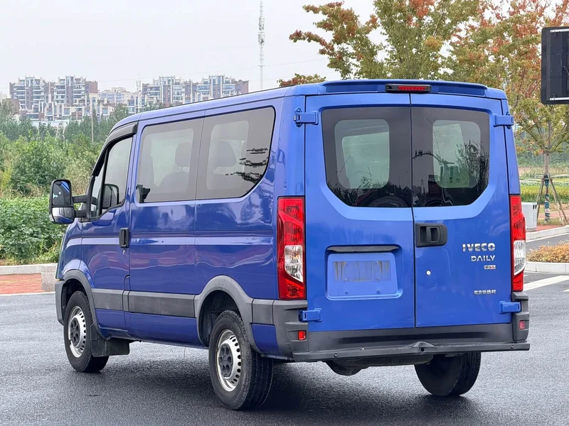 Iveco Eurocargo — фото 9