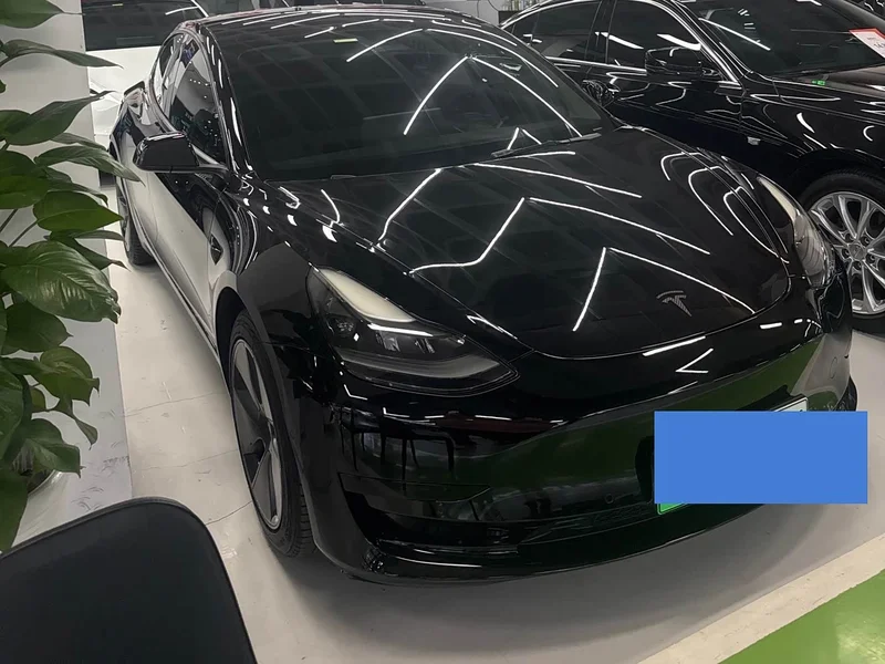 Tesla Model 3 — фото 3