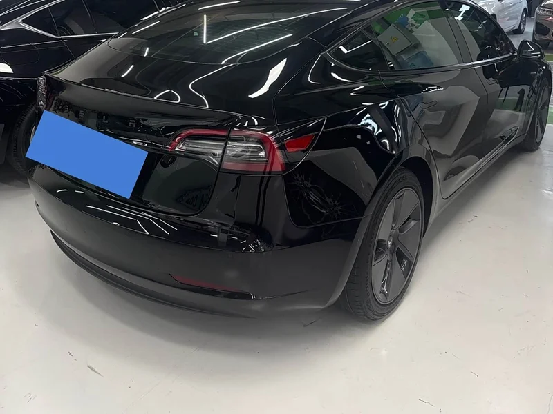 Tesla Model 3 — фото 8