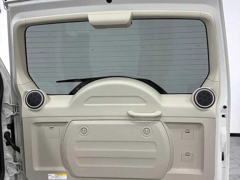 Mitsubishi Pajero (Imported) — фото 15