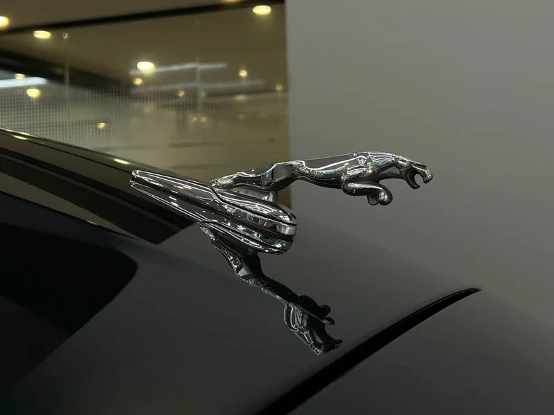 Jaguar XJ — фото 6