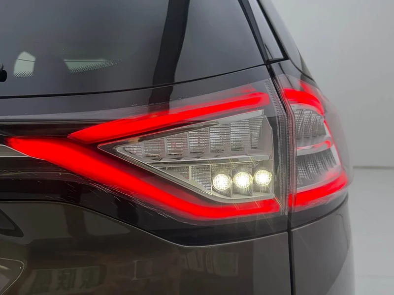 Ford Edge — фото 17