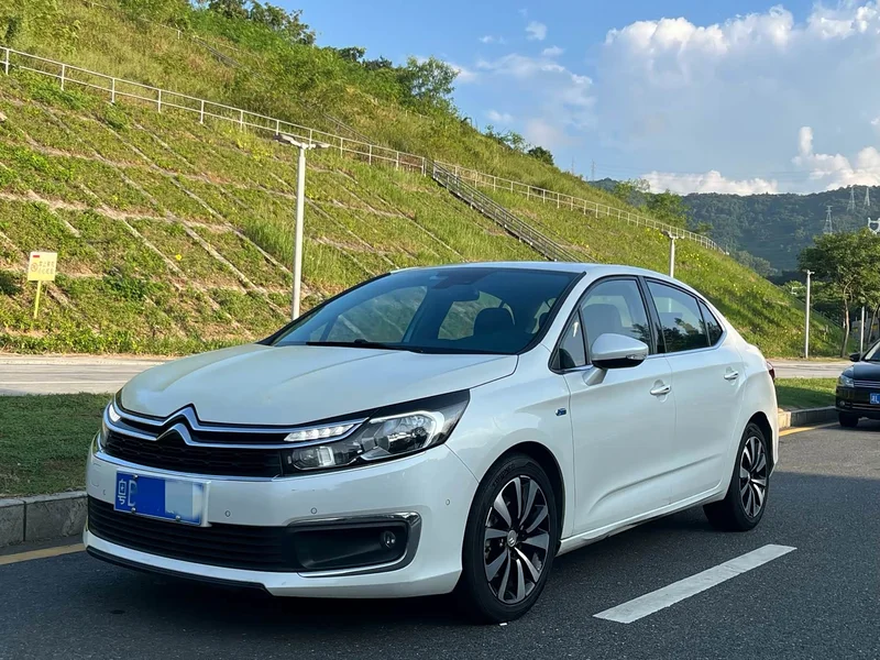 Citroën C4L — фото 1
