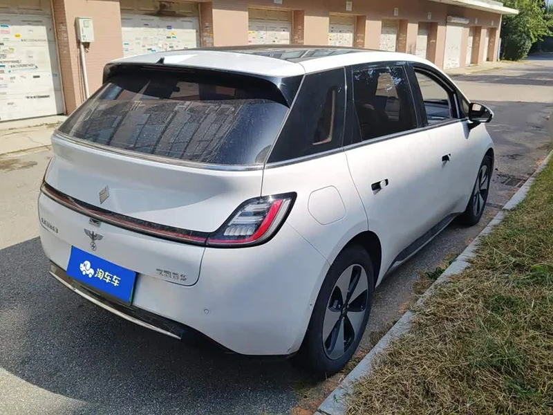 Baojun Yunduo — фото 3