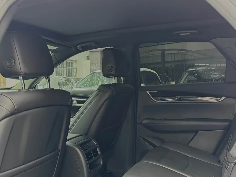 Cadillac XT5 — фото 11