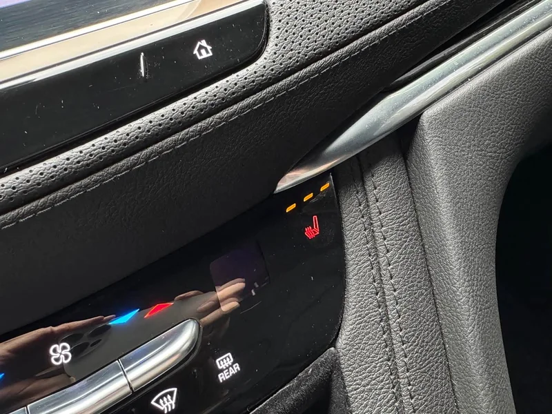 Cadillac XT5 — фото 9