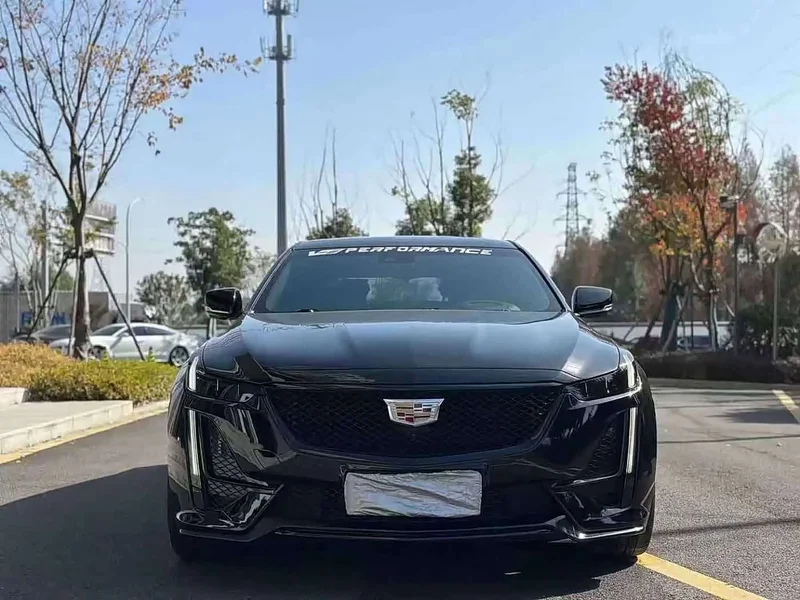 Cadillac CT5 — фото 2
