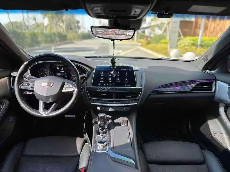 Cadillac CT5 — фото 5