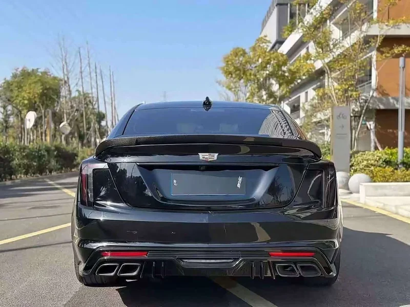 Cadillac CT5 — фото 8