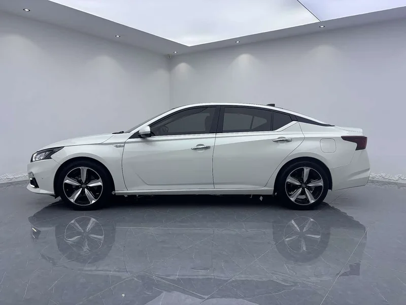 Nissan Teana — фото 4