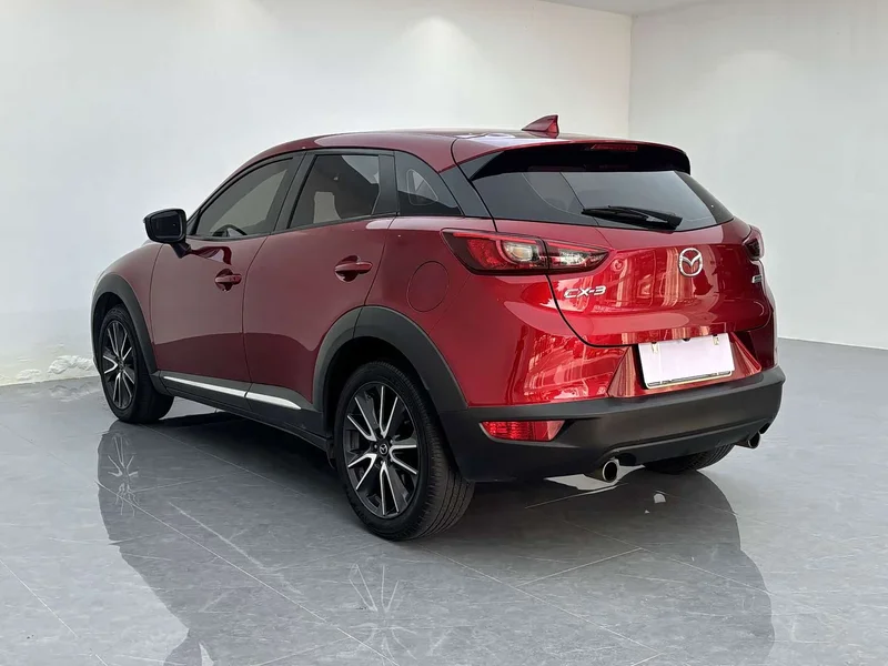 Mazda CX-3 — фото 8