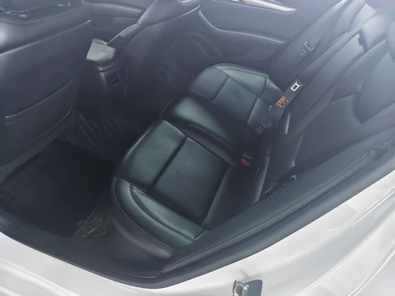 Cadillac CT5 — фото 11