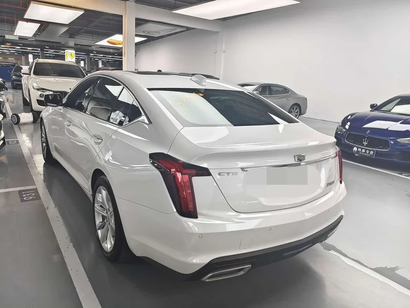 Cadillac CT5 — фото 22