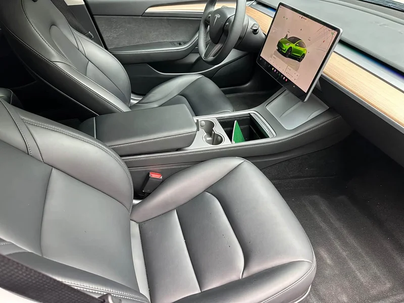 Tesla Model 3 — фото 6