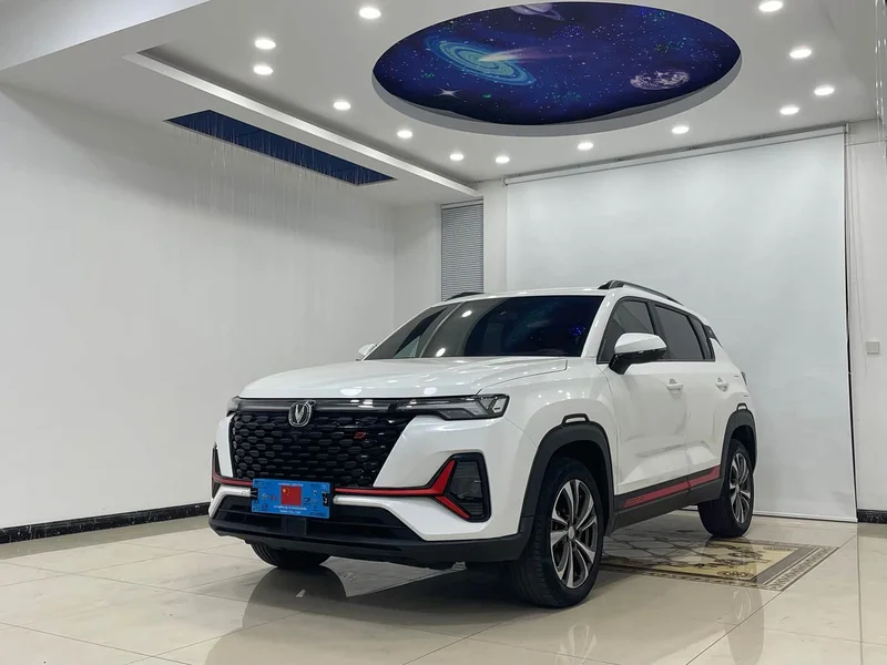 Changan CS35PLUS — фото 1