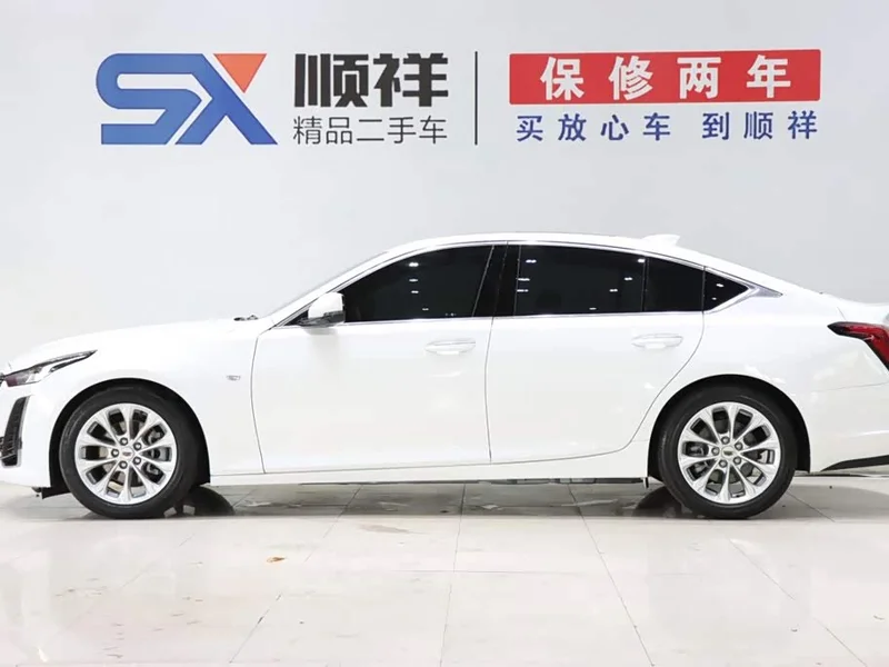 Cadillac CT5 — фото 4