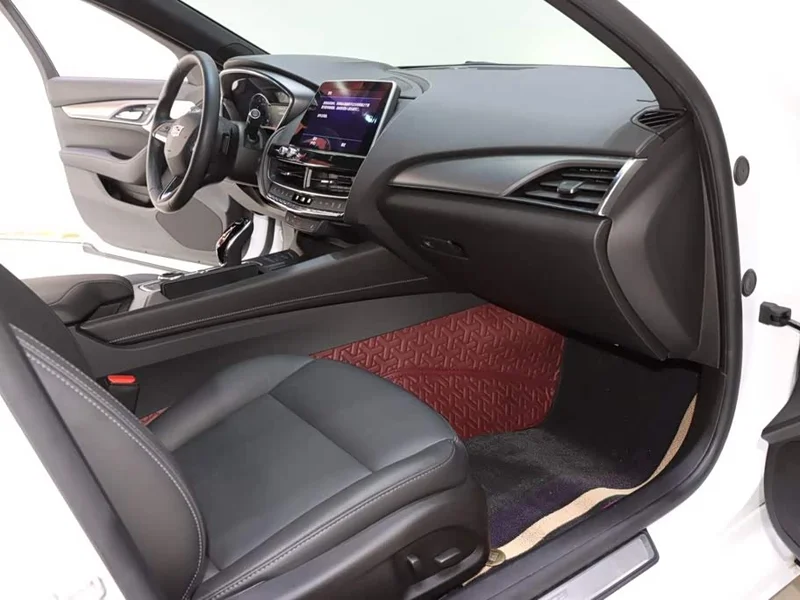 Cadillac CT5 — фото 7