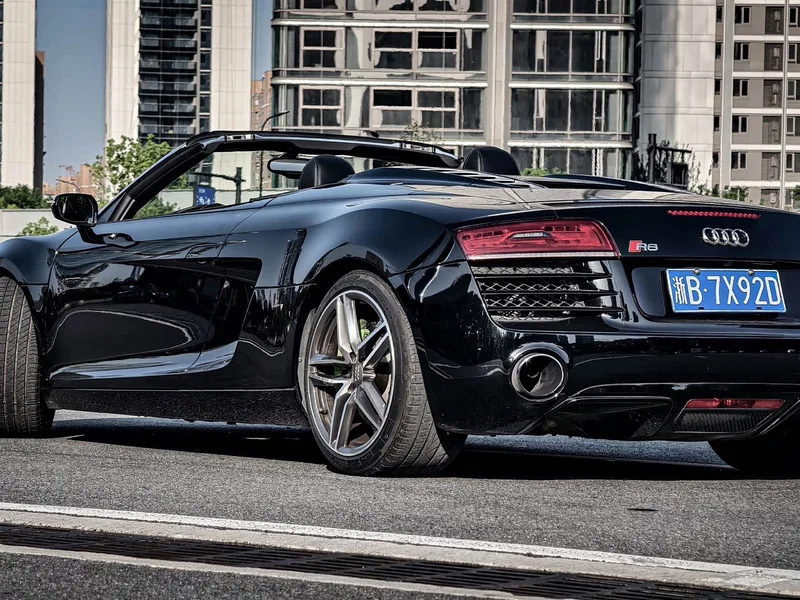 Audi R8 — фото 3