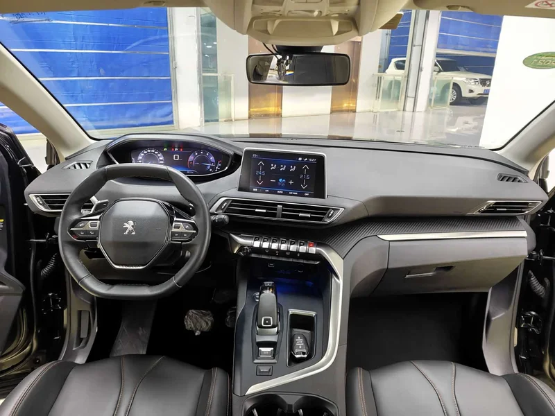 Peugeot 4008 — фото 10
