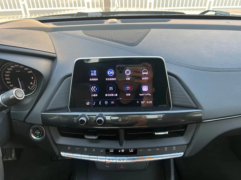 Cadillac CT4 — фото 14