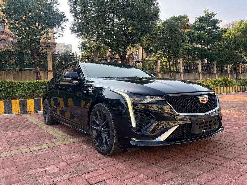 Cadillac CT4 — фото 3