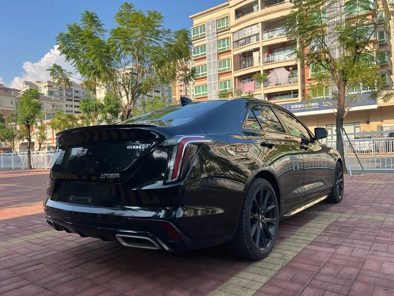 Cadillac CT4 — фото 4