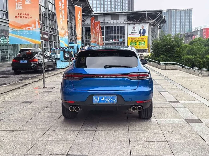 Porsche Macan — фото 13