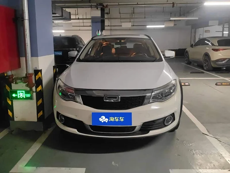 Qoros 3 — фото 2
