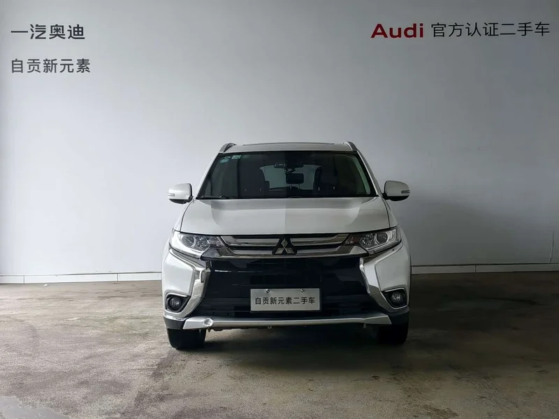 Mitsubishi Outlander — фото 4