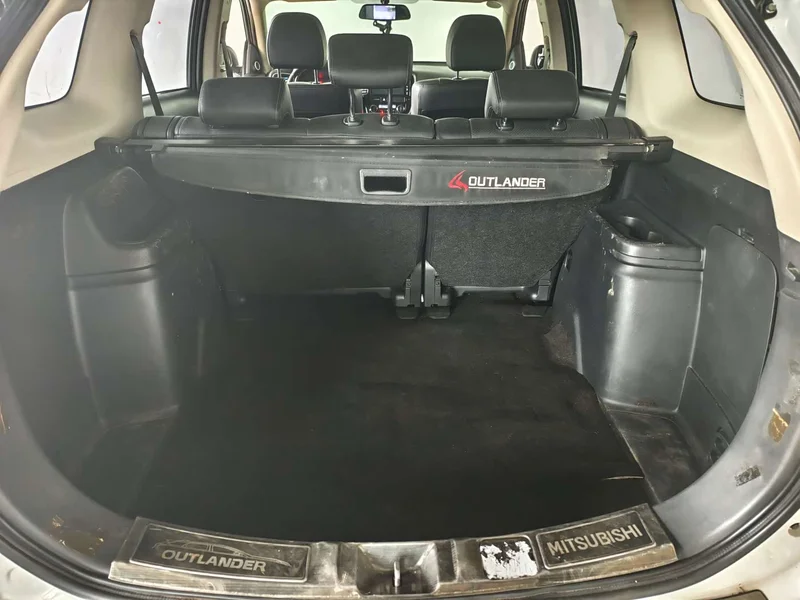 Mitsubishi Outlander — фото 10